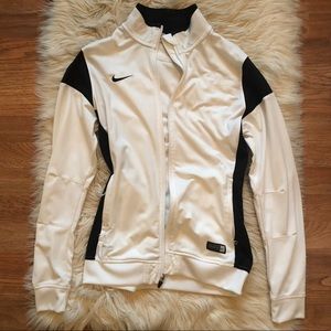 New nike warm up white and black jacket